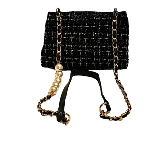 Badgley Mishka Textured Messenger Bag - Picture 2 of 5